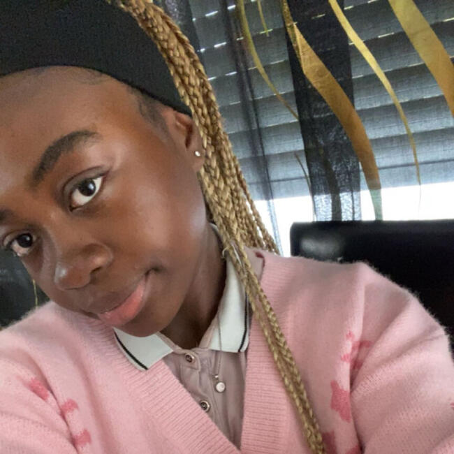 Babysitter in Villeurbanne: Rêge Esther