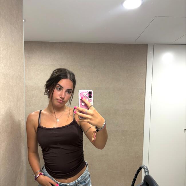 Canguro en Sant Boi de Llobregat: Nagore