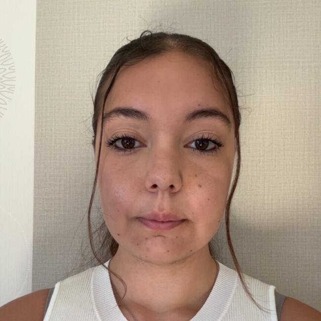 Babysitter in Seloncourt: Marta