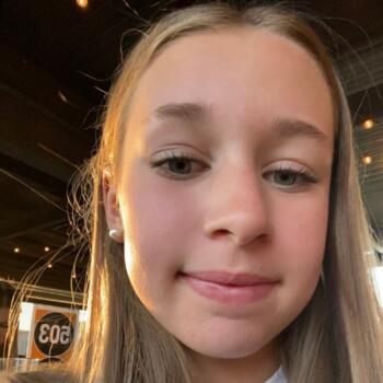 Babysitter in Orange: Addison