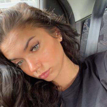 Babysitter in Villemoisson-sur-Orge: Alissa