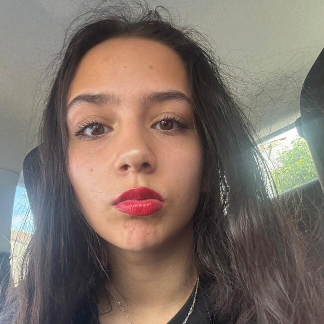 Babysitter in Eastbourne: Jasmine