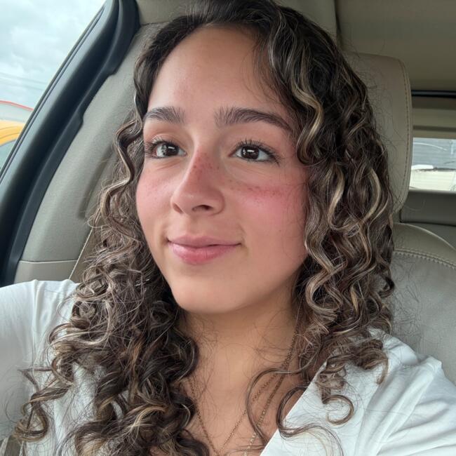 Babysitter in Panama City: Victoria