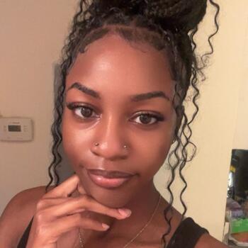 Nanny in Chicago: Mkenzie