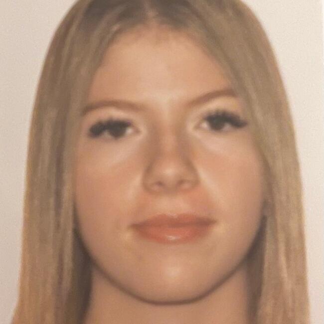 Babysitter in Differdange: Kim