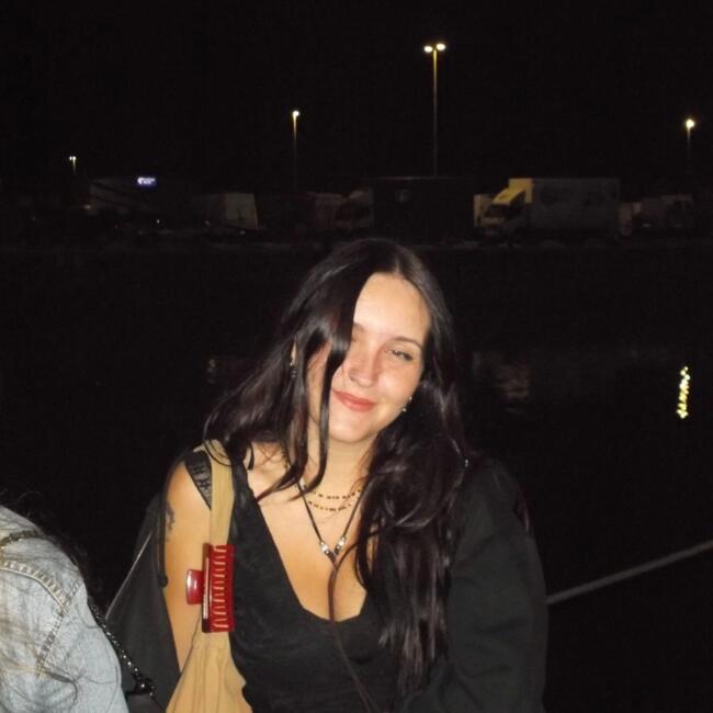 Babysitter em Viana do Castelo: Veronica