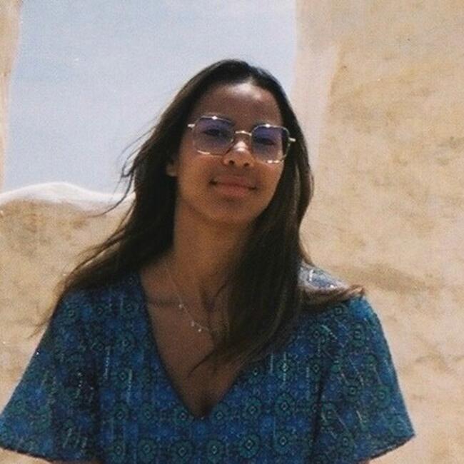 Babysitter in Champigny-sur-Marne: Tainah