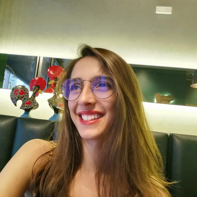 Babysitter in Maia: Magda