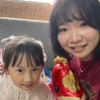 Babysitter in Singapore Island: Qiao