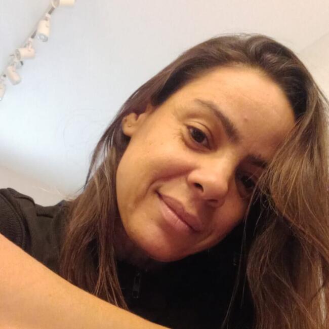Babysitter in Niterói: Estefania