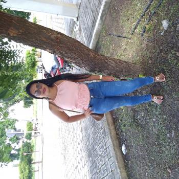 Babá em Uberlândia: Jaine