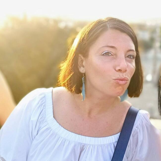 Babysitter in Rome: Angela