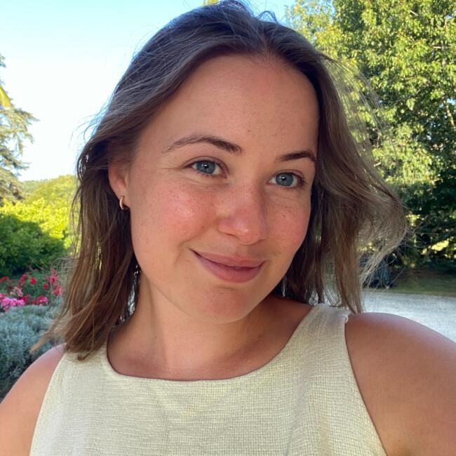 Babysitter in Bath: Lisa