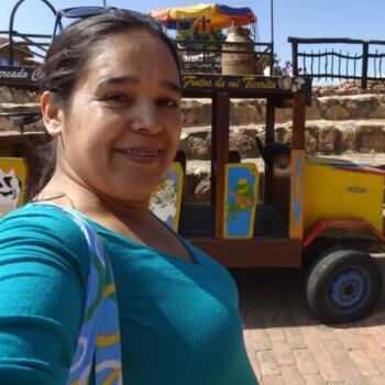 Babysitter στην περιοχή Floridablanca: Amparo