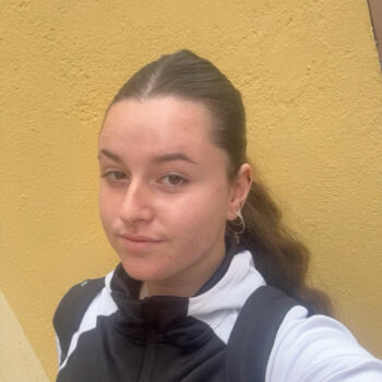 Babysitter in Ávila: Ines