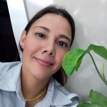 Babysitter in Rosario: Rosa