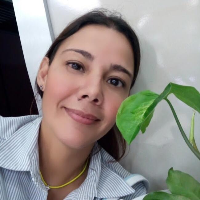 Babysitter in Rosario: Rosa