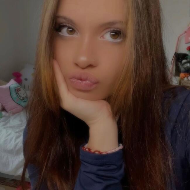 Babysitter in Saint-Germain-lès-Arpajon: Alizée