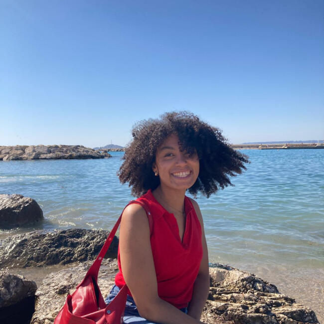 Babysitter in Toronto: Myriam