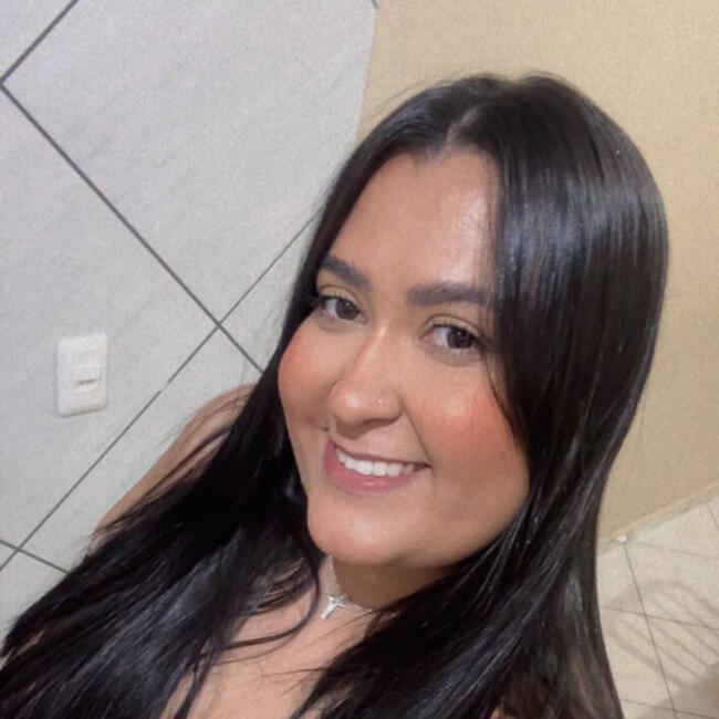 Babysitter in Betim: Brenda