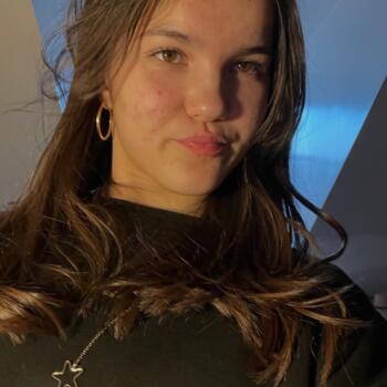 Babysitter in Versailles: Jade