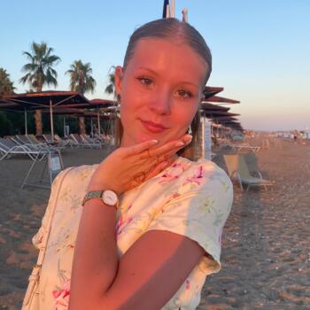 Babysitter in Moritzburg: Lucy