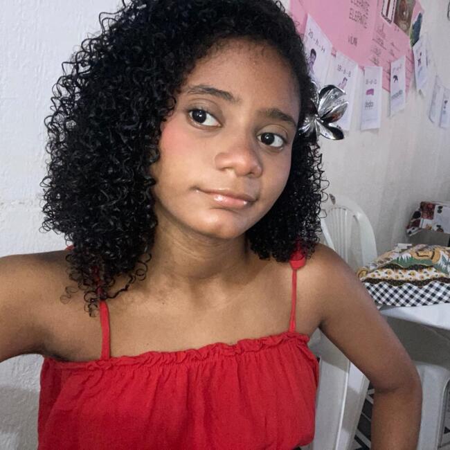 Babysitter in Olinda: Hallana
