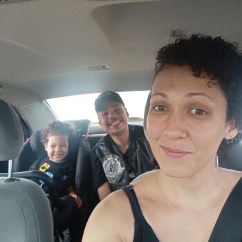 Emprego de babá em Caruaru: emprego de babá Samanta