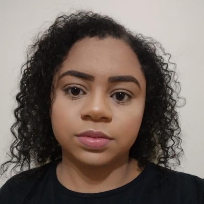 Babysitter in Brasília: Fernanda