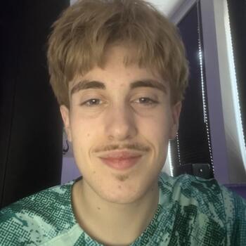 Babysitter Jemeppe-sur-Sambre: Yanis