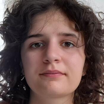Babysitter in Boulogne-Billancourt: Sara