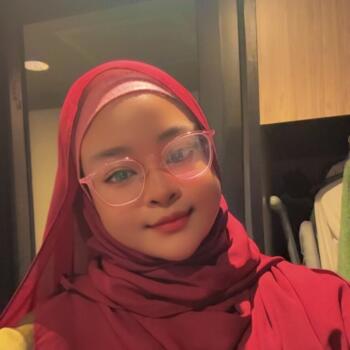 Babysitter in Singapore Island: Nur Shafiyah