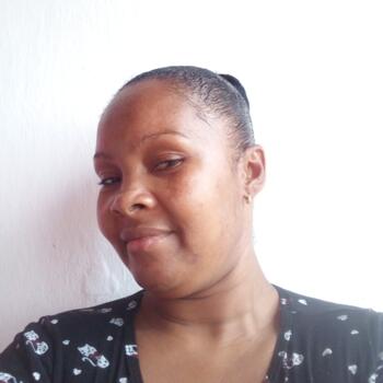 Babysitter in São Luís do Quitunde: Eline