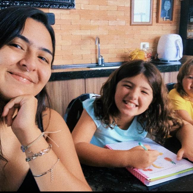 Babá em Londrina: Isabela