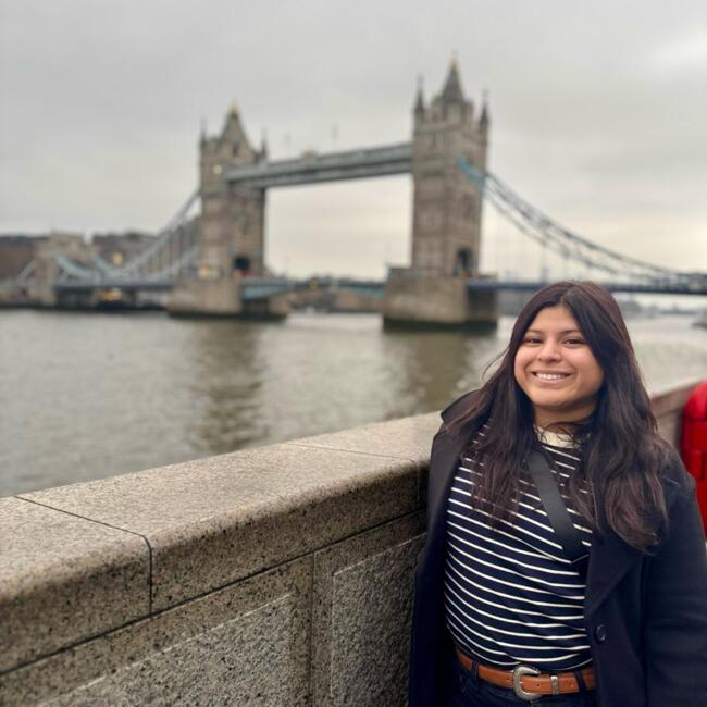 Niñera en San Isidro: Camila