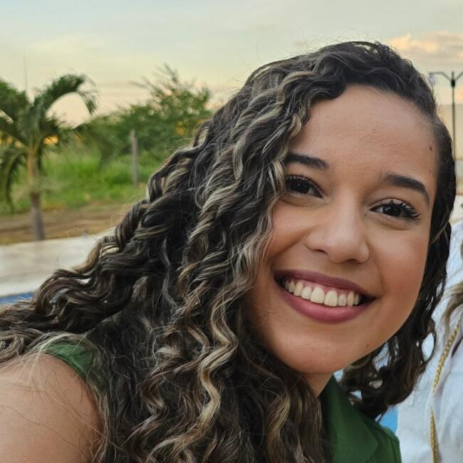 Babysitting job in Petrolina: Amanda