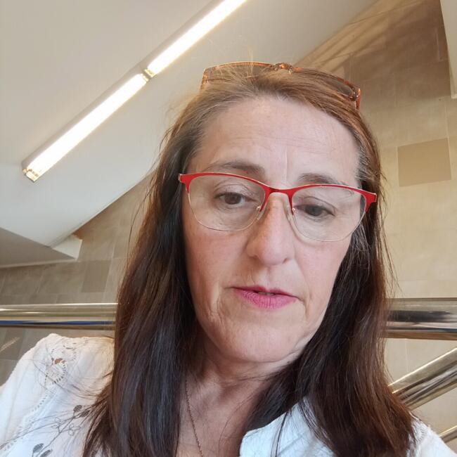 Babysitter in Port Montt: MONICA