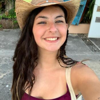 Babysitter in Quintero: Olivia