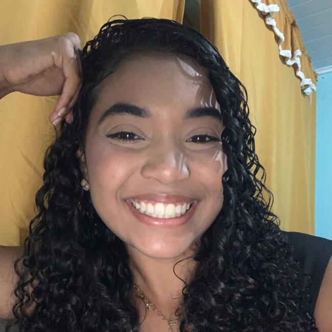 Babá em Barragem Leste: Lohany