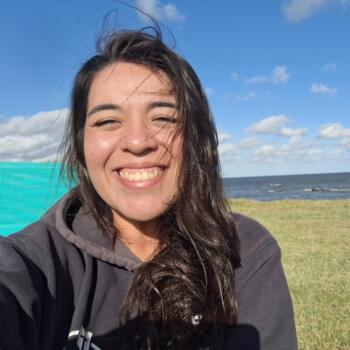 Babysitter in Montevideo: Selena