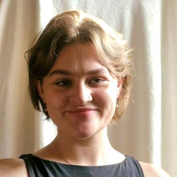 Babysitter Port Macquarie: Ellie