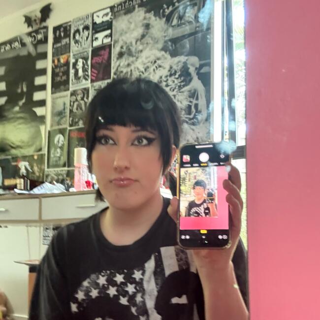 Babysitter in Auckland: Ella