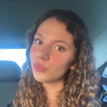 Babysitter in Reims: Leelou