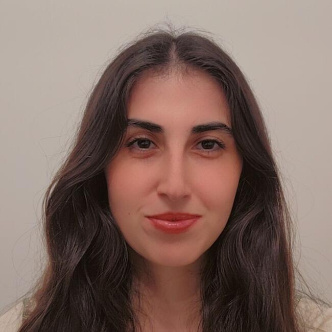 Babysitter in Calgary: Sena