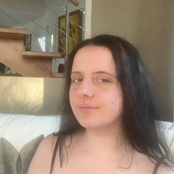 Babysitter in Rumilly: Inès