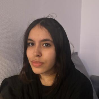 Babysitter in Villeneuve-Saint-Georges: Samar