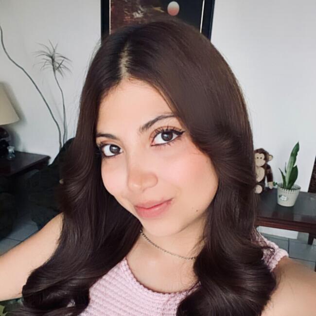 Babysitter in Cuenca: Liz