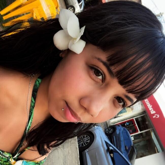 Babysitter in Salvador: Thaynara
