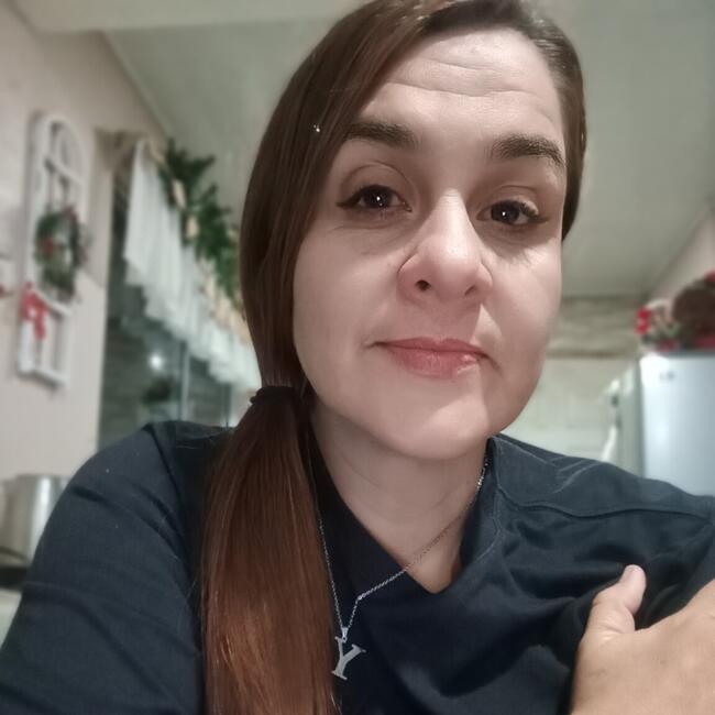 Babysitter in San Ignacio: Yiss