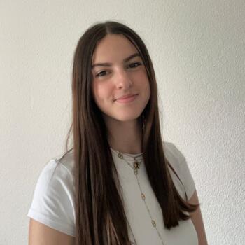 Babysitter in Nantes: Emilie